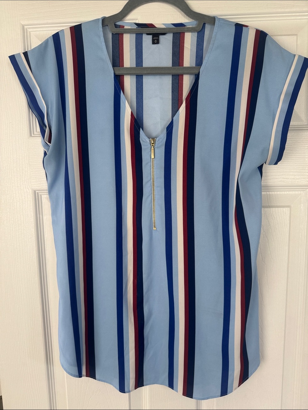 Express Light Blue Striped Zip-Front Blouse with Navy and Burgundy Accents